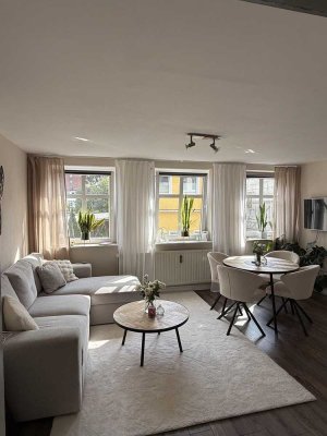 2-Zi-Whg + Terrasse + neue Fenster - Küche - 3 Geh Minuten zur City + renoviert