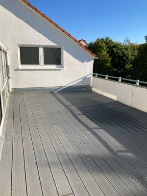 2 Zimmer Wohnung mit großer Dachterrasse