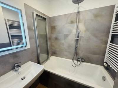 2 MONATE KALTMIETFREI: Gemütliche 2-Zimmer Dachgeschosswohnung