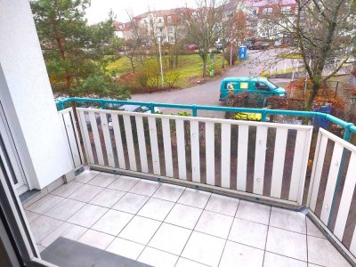 schöne 2-Zimmer-Wohnung in Velten mit Balkon und PKW-Stellplatz