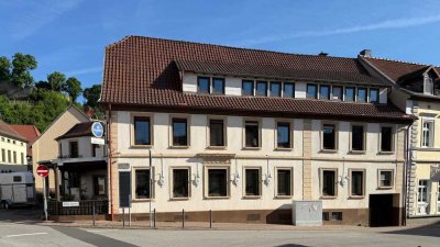 Wolfstein, ehemaliges historisches Gasthaus zur Entwicklung