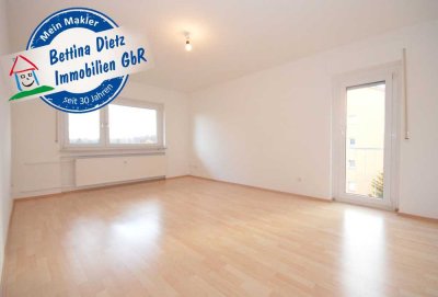 Gepflegte 2-Zimmerwohnung im 3. OG mit EBK, Kellerraum und KFZ-Stellplatz in Dieburg!