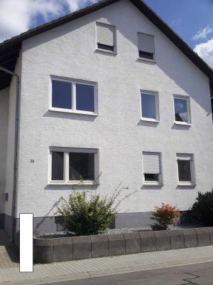Modernisierte 3,5-Zimmer-Wohnung mit Balkon in Weinheim
