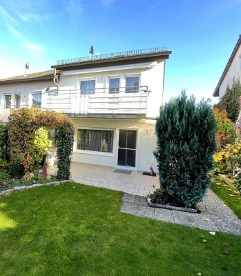 - Sonnige Doppelhaushälfte in Renningen --