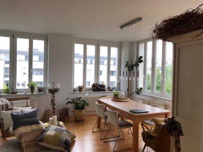 Zentrale und helle 3-Zimmerwohnung mit Einbauküche in Ulm