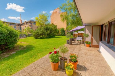 Helle Hochparterrewohnung mit Terrasse und flexiblem Grundriss