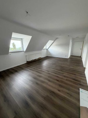 2 Zimmer Wohnung (70 qm), ab 01.06.2026 in SG-Merscheid
