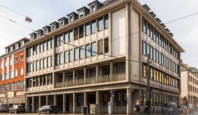 Attraktive 4-Zimmer-Wohnung  in begehrter Lage