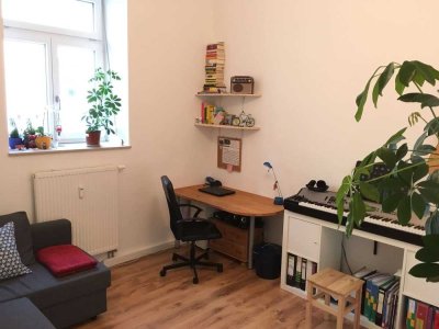 WG-geeignet - Das besondere Wohnen im sanierten Fränkischen Hof, 2 ZKB, EG, 48 qm