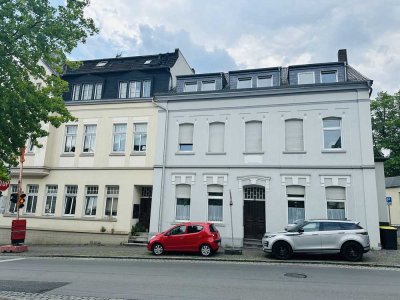 Charmante Dachgeschoss-Altbauwohnung in Essen-Kettwig – mit Einbauküche