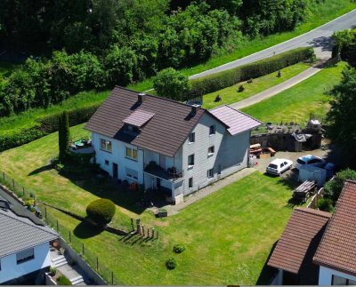 Freistehendes Einfamilienhaus mit Einliegerwohnung in Traumlage