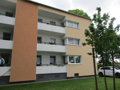 Ruhig, bezugsfertig & großzügig: Attraktive 4-Zimmer-Wohnung mit Balkon für Ihre Familie