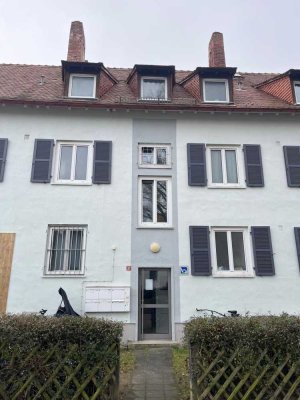 Helle Dachgeschosswohnung mit guter Verkehrsanbindung in Eberstadt