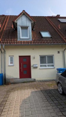 Reihenmittelhaus in Altdorf b. N., provisionsfrei BJ. 2004/2005, ohne Provision