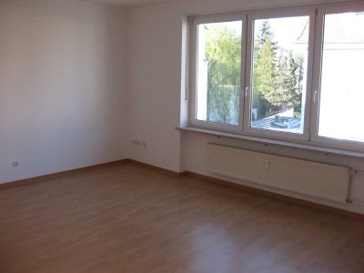 WEN: 3 Zi.Whg., zentrale Lage, Hochparterre