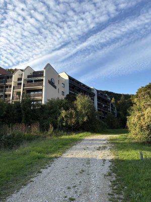Gepflegte 2-Zimmer-Wohnung mit Balkon und Garage in Riedenburg