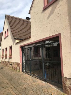 Wohnen im schönen Sandsteinhaus in Kallstadt