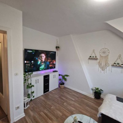 Schöne helle und ruhige DG-Wohnung in Duisburg-Huckingen