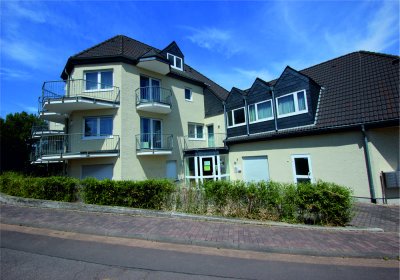 gemütliche Wohnung, Terrasse und Einbauküche inklusive !!