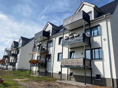 Helle 4 Raum Wohnung mit Balkon in Uhrsleben – frisch saniert!