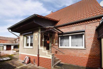 Oschersleben-Beckendorf: Niedliches Einfamilienhaus sucht neue Familie...
