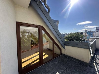 Unbefristete 4-Zimmer-Dachgeschosswohnung mit Terrasse nahe Votivkirche &amp; Ring | Klimaanlage inkl.