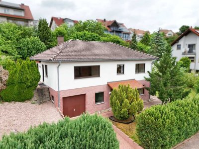 Energieeffizientes Einfamilienhaus mit großem Garten