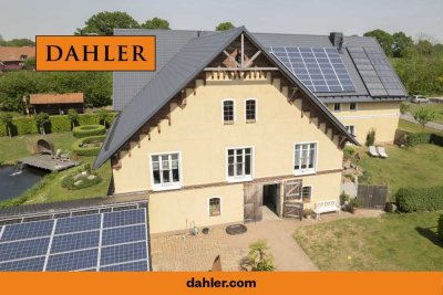 Energetisch saniertes Mehrfamilienhaus zwischen Hamburg und der Ostseeküste mit Schwimmteich
