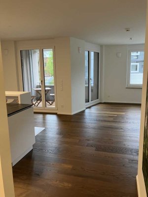Perfekte 2-Zimmer-Wohnung mit gehobener Ausstattung mit Loggia in zentraler Lage in Augsburg
