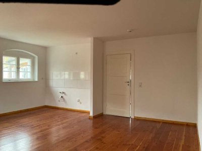 Bin wieder zu haben. Gemütliches Heim in der Werksiedlung.