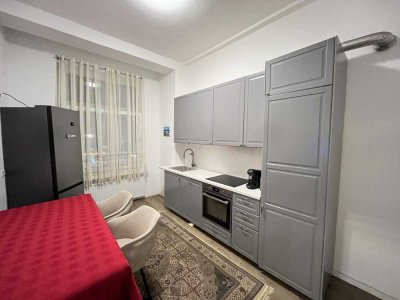 *GROßE 4 ZI WOHNUNG MIT BALKON* - MITTEN IN BILK