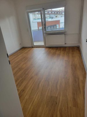 Frisch renovierte 2-Zimmer-Wohnung mit Balkon in Wolfsburg City