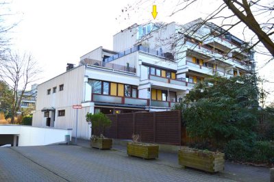 Lichtdurchflutete Penthouse-Wohnung, Dachterrasse, Wintergarten, Stellplatz, Aufzug!