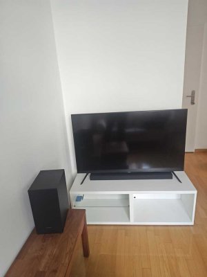 Stilvoll möblierte 2-Zimmer-Wohnung mit Balkon in zentraler Citylage