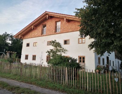 **Ökologisch saniertes historisches Bauernhaus mit Wald **