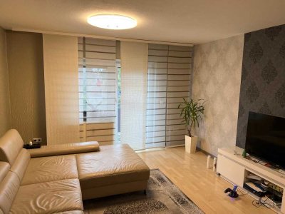 Gepflegte 3‑Zimmer Wohnung mit Balkon im 1. OG in Mannheim-Seckenheim