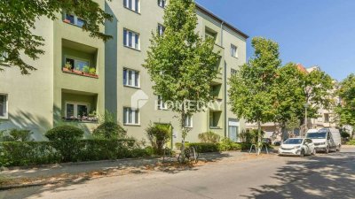 Adlershof: Renovierte 3-Zimmer-Wohnung mit Loggia & EBK – bezugsfrei ab Oktober!