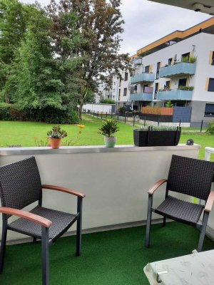 Gepflegte Wohnung mit drei Zimmern sowie Balkon in Duisburg Großenbaum