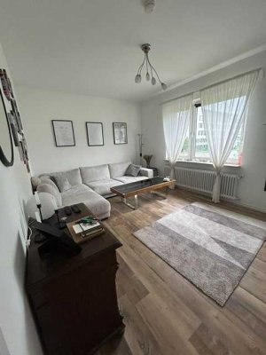 Helle 4-Zimmer-Wohnung mit Balkon und Garten im 1. OG in Düsseldorf-Heerdt