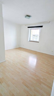 2-Zimmer-Wohnung mit Balkon, Abstellraum mit Garage in Innsbruck (Kohlstattgasse 2)