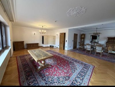 Doppelhaushälfte mit viel Platz in Nidderau