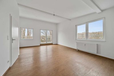 Ottensen! 3 Zi-Dachgeschoß,  WEST Terrasse, Topzustand,  Energiewert B,  3,2 m Decken, PROVISIONFREI
