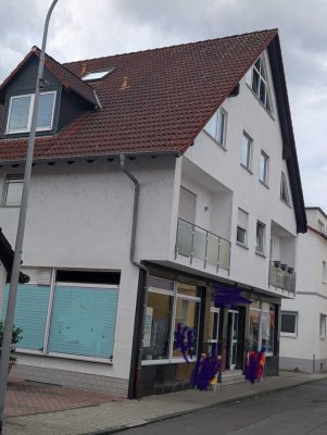 Geräumiges Mehrfamilienhaus mit Gewerbeanteil in Walldorf