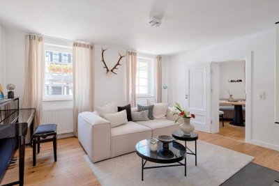 ***Jetzt nicht verpassen*** Charmantes Liebhaberobjekt mit Einliegerwohnung & Kamin