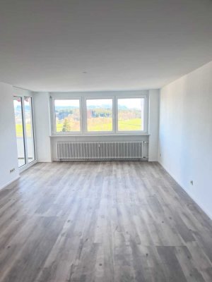 Renovierte 3-Zimmer-Wohnung mit Alpenblick in Bestlage