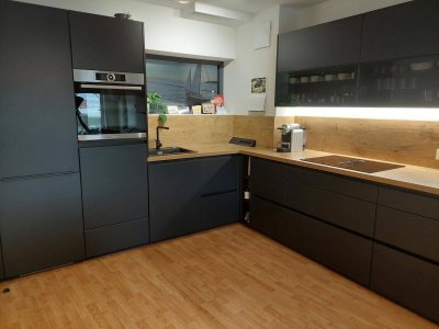 2-Zimmer Neubauwohnung mit großem Balkon und Tiefgaragenparkplatz