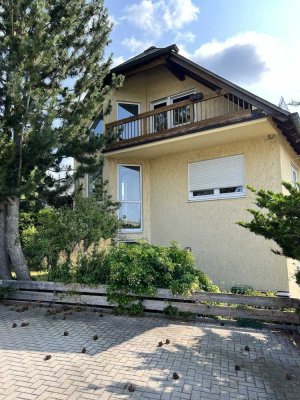 Schönes 3-Fam.-Wohnhaus in Pechbrunn-OT 5 km nach Marktredwitz zu verkaufen Preis verhandelbar.