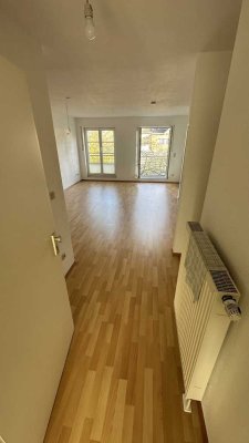 Freundliche Wohnung mit zwei Zimmern in Niederkassel
