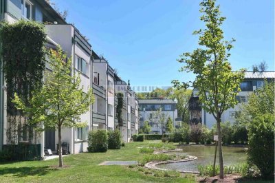Seeblick : Moderne 2 Zimmer Wohnung mit Balkon und Lift, inklusive TG-Stellplatz