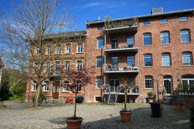 Exklusives Kaisermühle Wohnen: Stilvolle Luxus Maisonette mit Galerie, Kamin und zwei Balkonen!